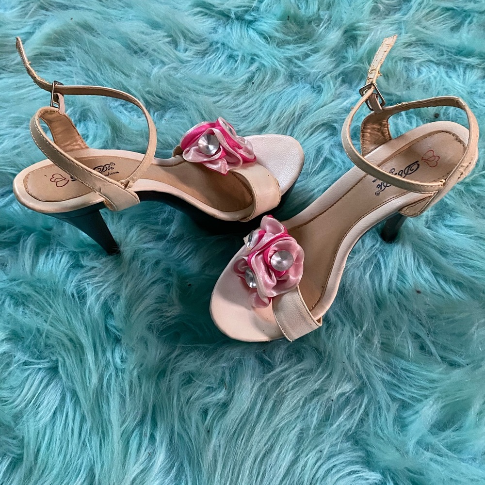 White and pink heel sandals